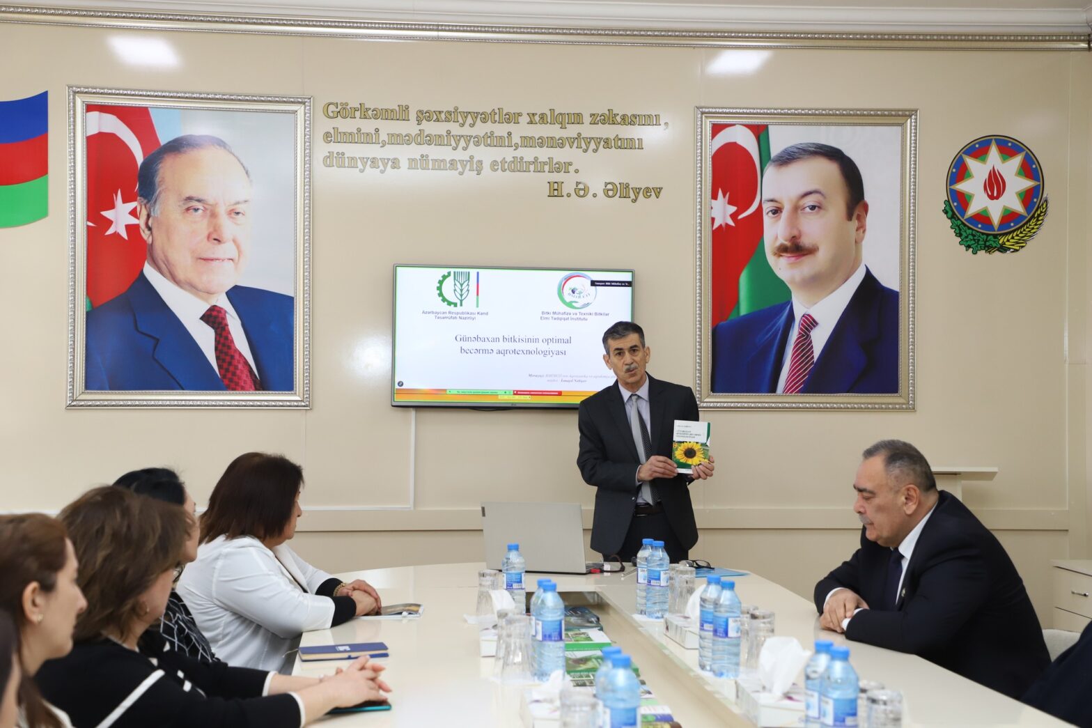 “GÜNƏBAXAN BİTKİSİNİN OPTİMAL BECƏRMƏ AQROTEXNOLOGİYASI” MÖVZUSUNDA TƏLİM TƏŞKİL OLUNUB