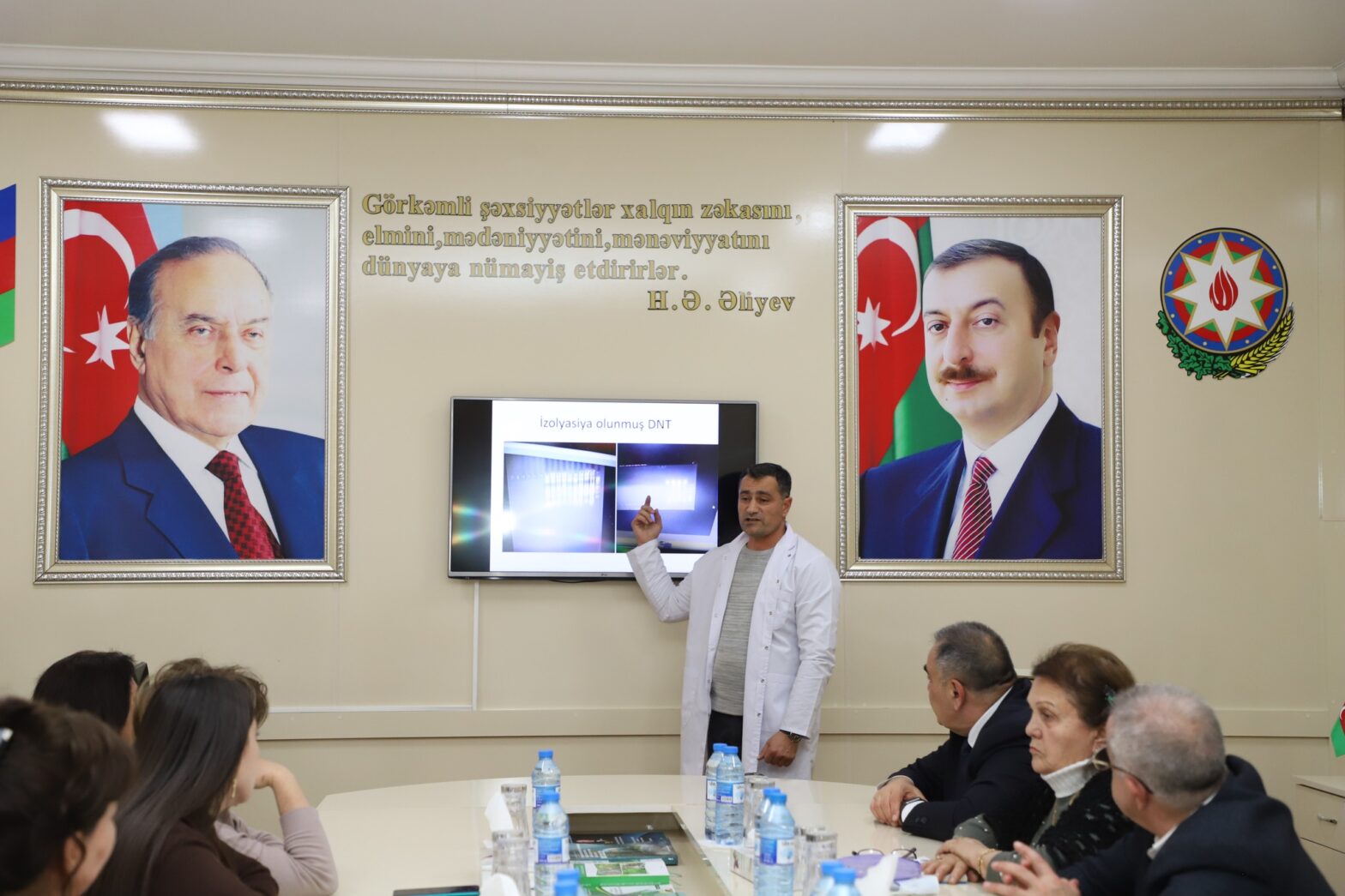 TÜRKİYƏDƏ BİOTEXNOLOGİYA ÜZRƏ KEÇİRİLƏN LABORATORİYA TƏLİMİNİN NƏTİCƏLƏRİNƏ DAİR TƏQDİMAT KEÇİRİLİB