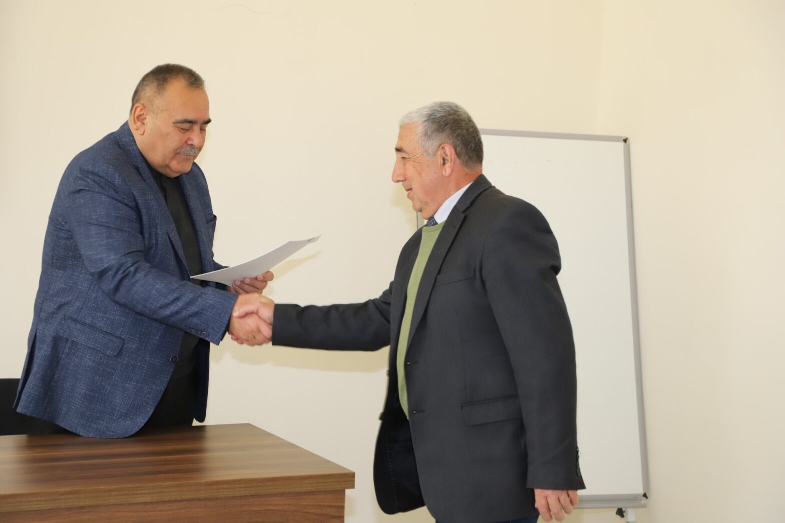 SELEKSİYAÇI ALİMLƏRİMİZİN NÖVBƏTİ UĞURU: 6 PAMBIQ SORTUNA PATENT VERİLİB