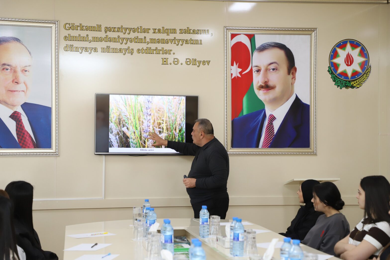 “AQRONOMLUQ” İXTİSASI ÜZRƏ TƏHSİL ALAN TƏLƏBƏLƏR BMTBETİ-DƏ İSTEHSALAT TƏCRÜBƏSİ KEÇİRLƏR