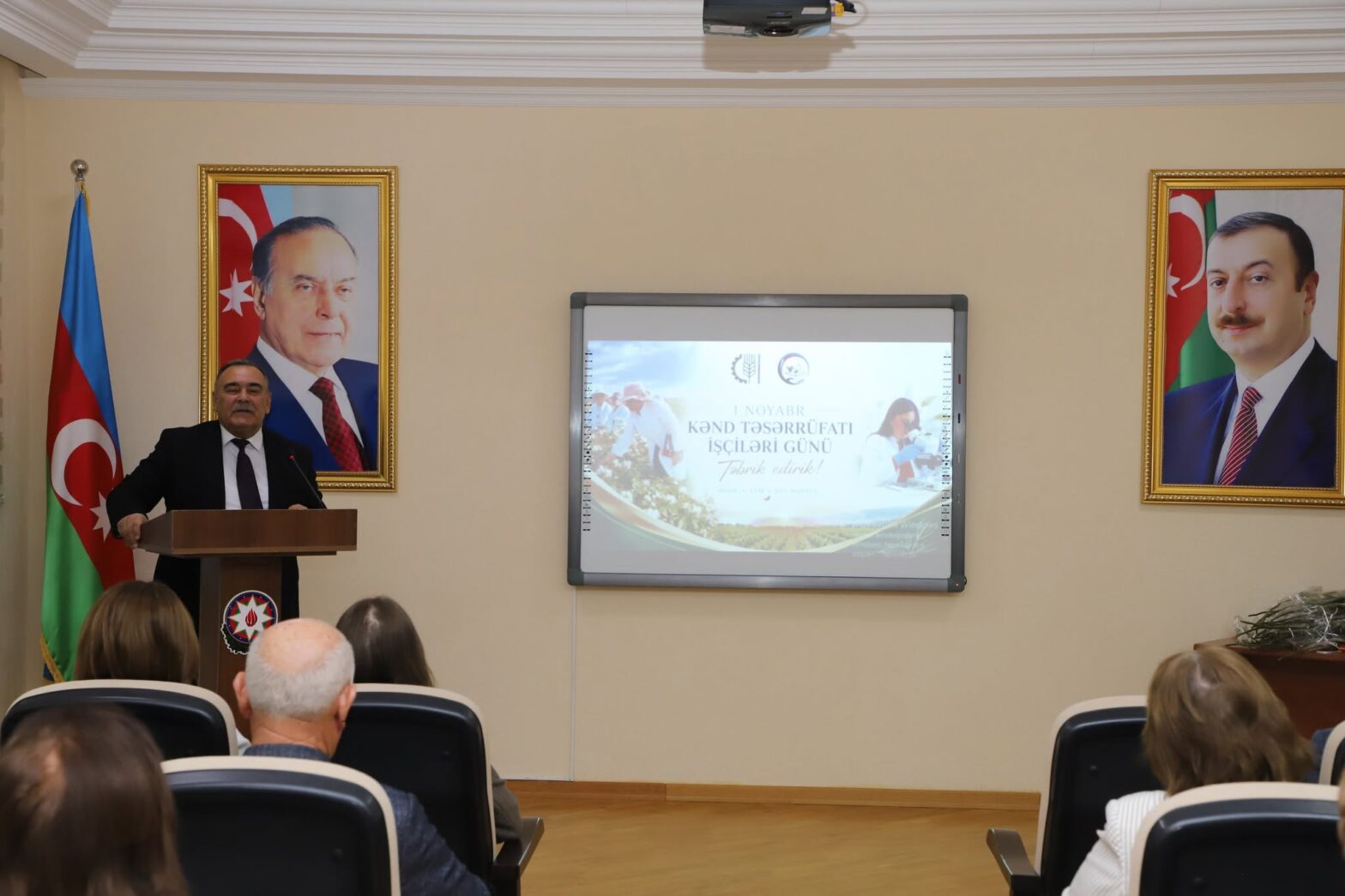 1 NOYABR “KƏND TƏSƏRRÜFATI İŞÇİLƏRİ GÜNÜ” QEYD EDİLİB